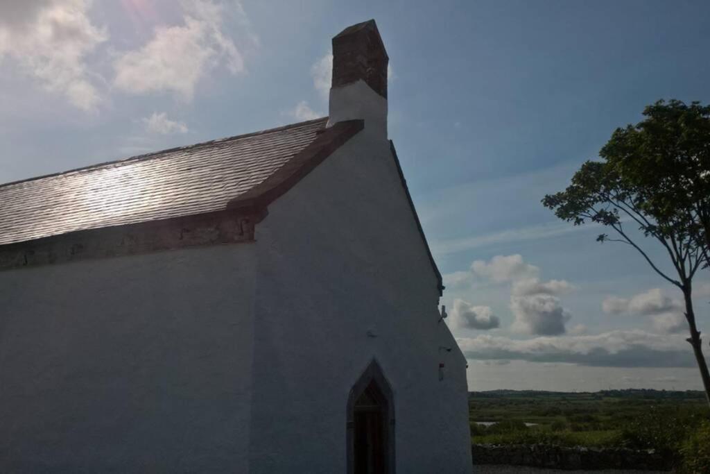 The Burren Art Gallery Built In 1798 Vila Tubber Exterior foto