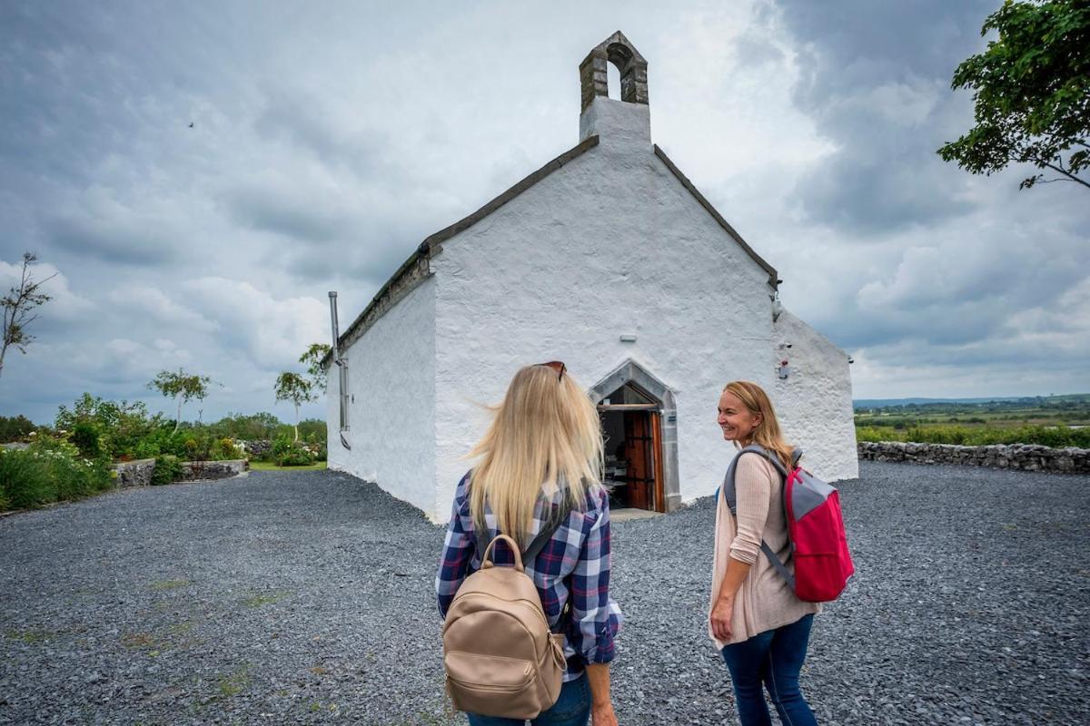 The Burren Art Gallery Built In 1798 Vila Tubber Exterior foto