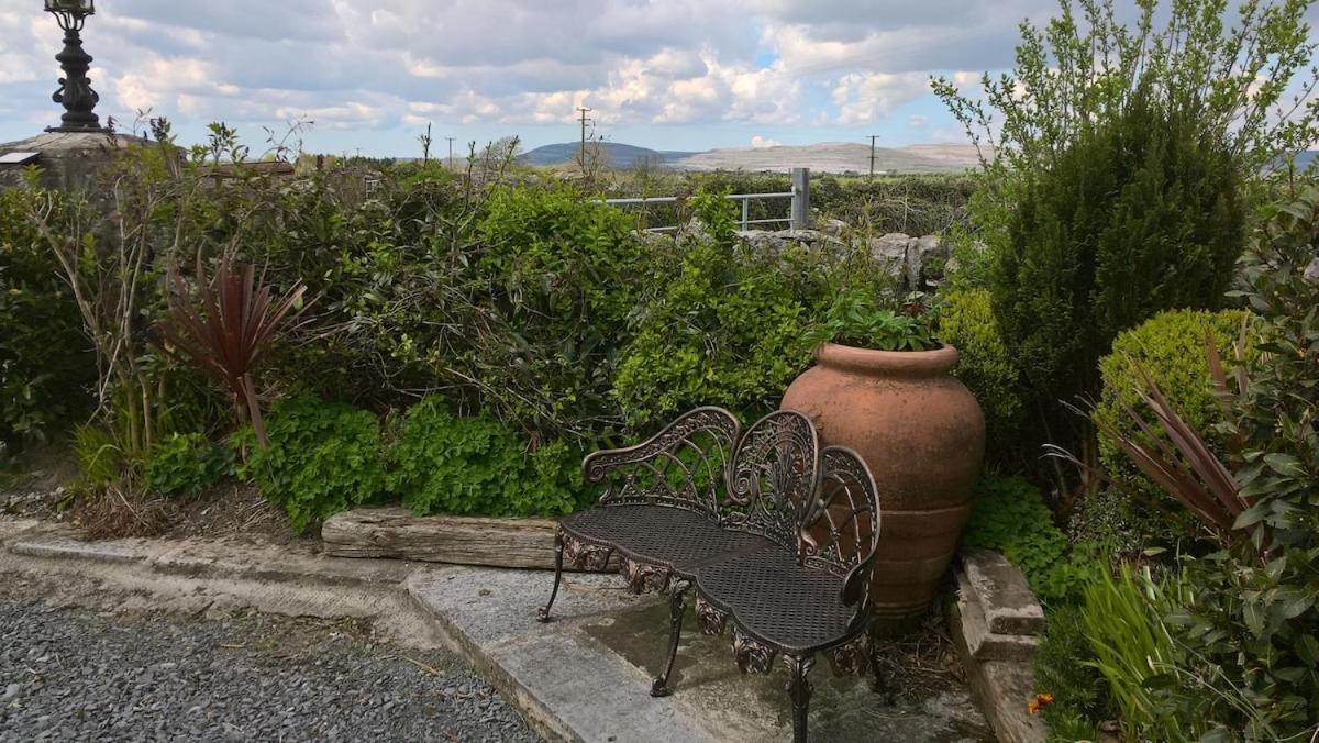 The Burren Art Gallery Built In 1798 Vila Tubber Exterior foto