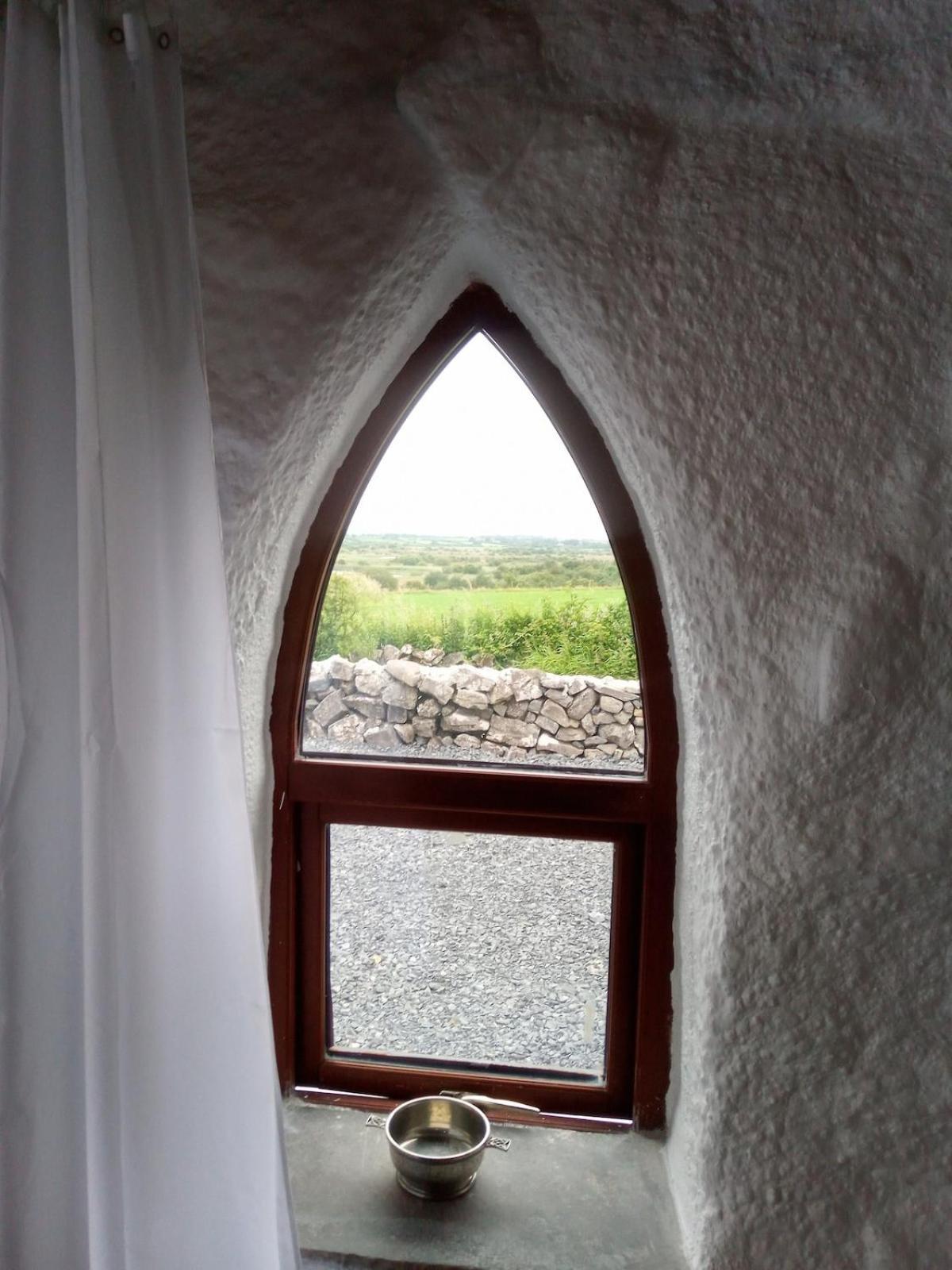 The Burren Art Gallery Built In 1798 Vila Tubber Exterior foto